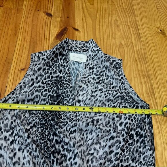 BROCHU WALKER Snow Leopard Print V-Neck Sleeveless Draped Top in Grey Black SM - Picture 5 of 8
